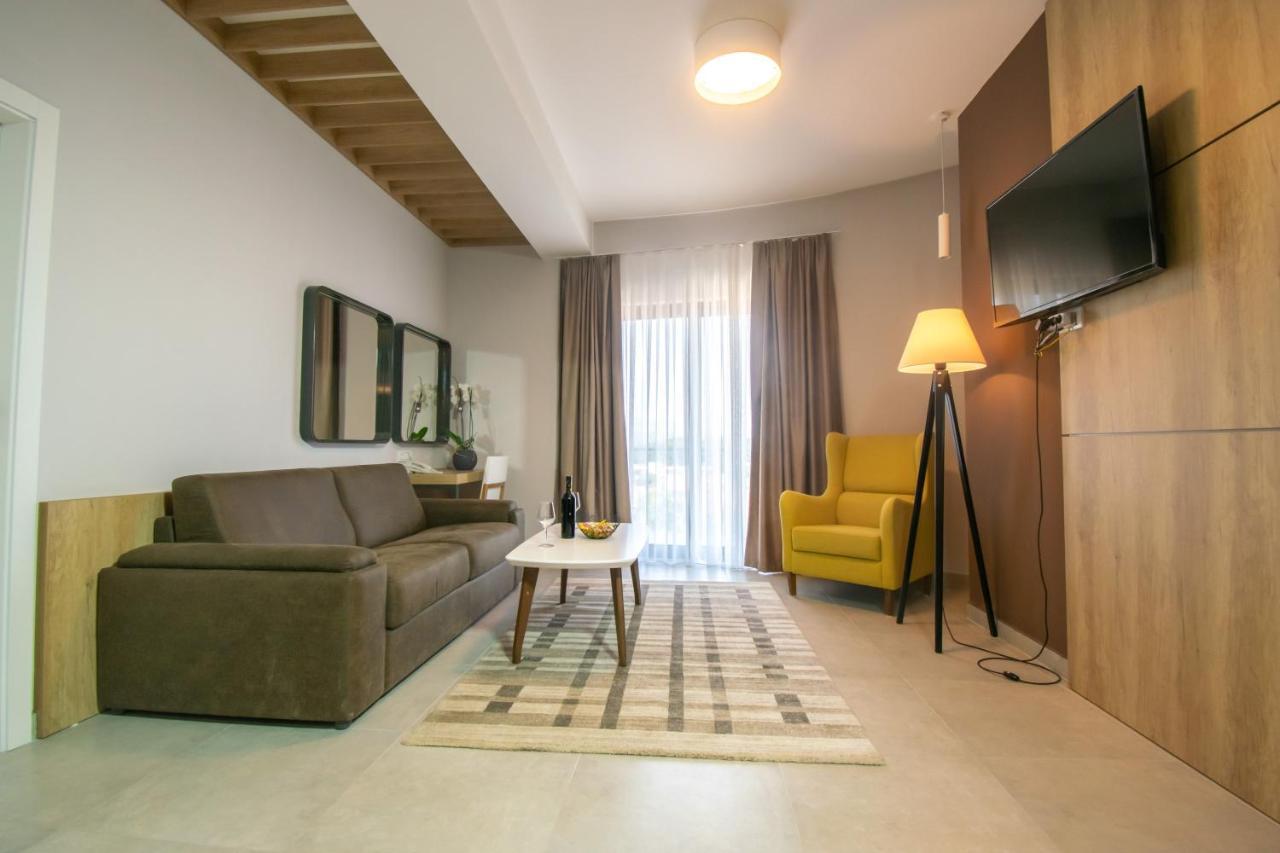 Hotel Hills Ulcinj Bagian luar foto