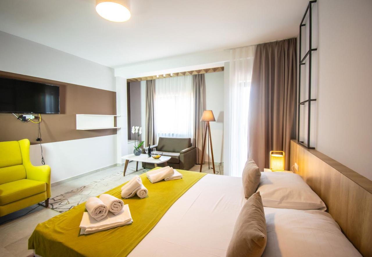 Hotel Hills Ulcinj Bagian luar foto