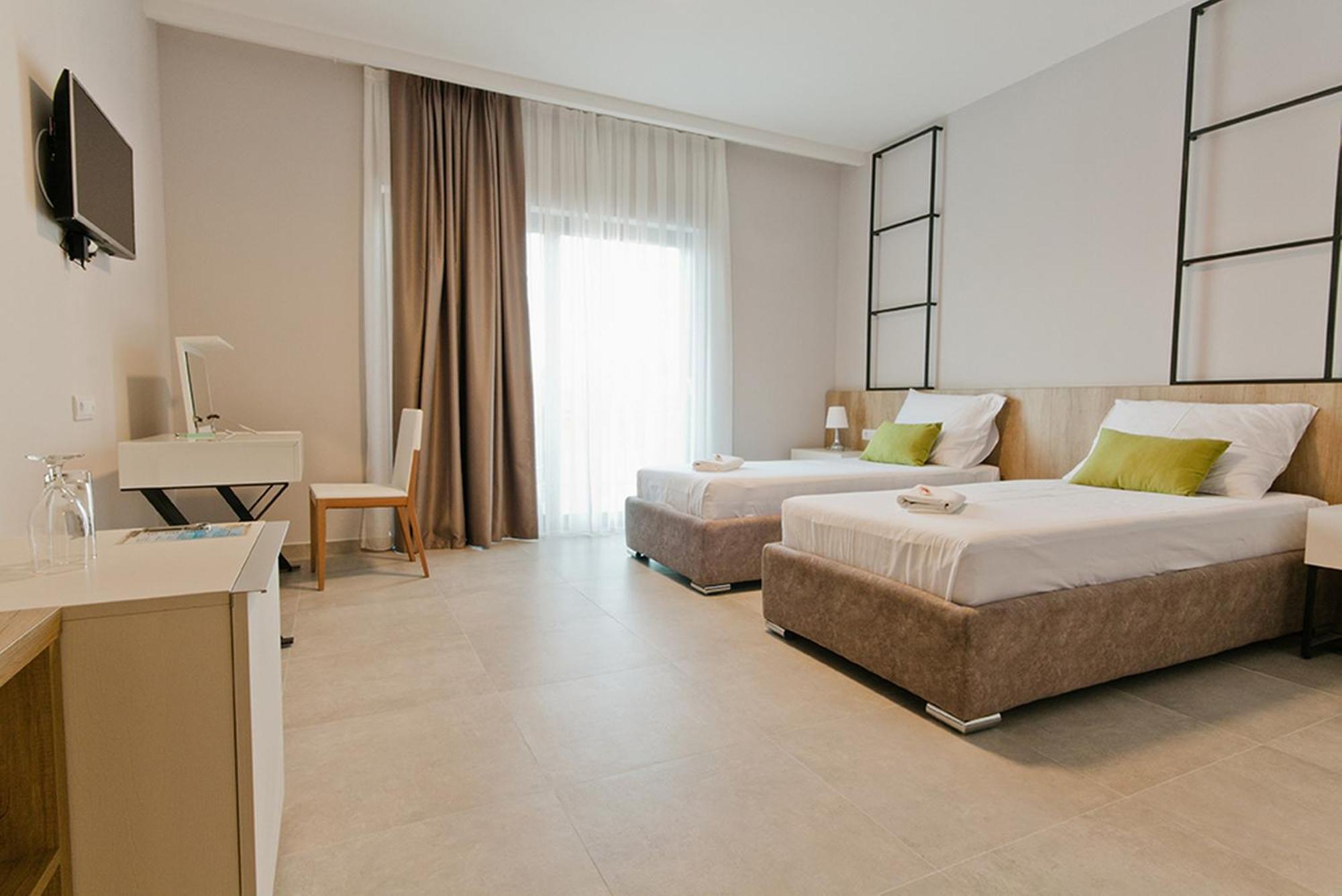 Hotel Hills Ulcinj Ruang foto